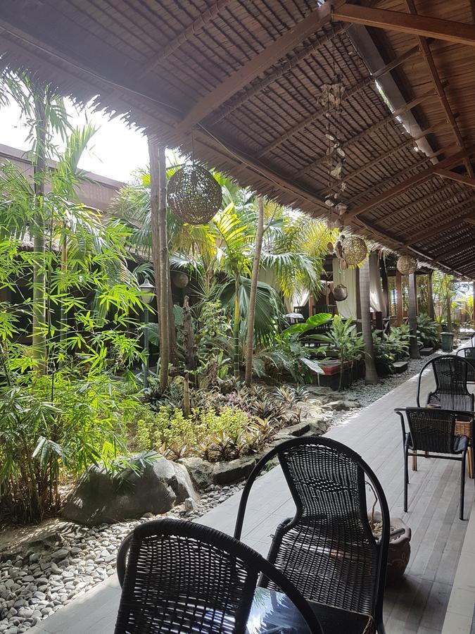 Lawaka Hotel Ampana المظهر الخارجي الصورة
