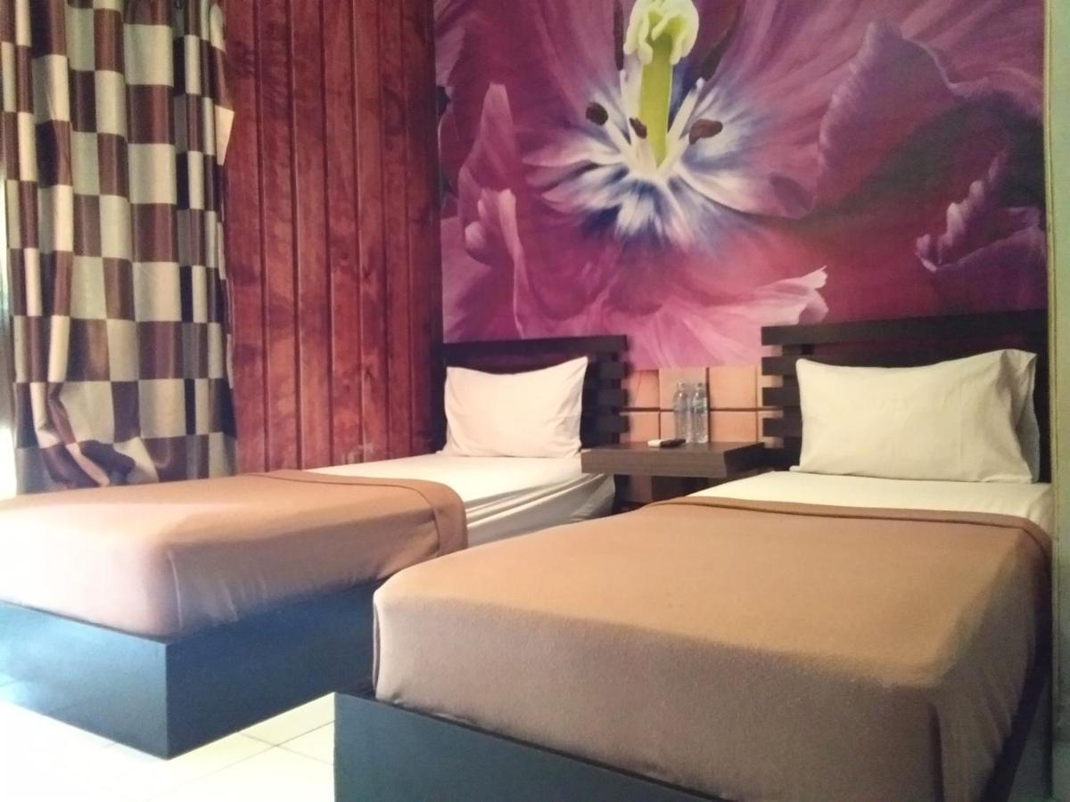Lawaka Hotel Ampana المظهر الخارجي الصورة